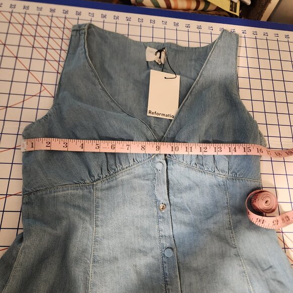 Reformation Sebastien Denim Midi Dress Broken Button NWT Size 10 - Picture 5 of 13
